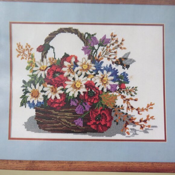Poppies and Daisies Basket Picture Something Special Needlepoint Kit #30461 - Picture 3 of 8